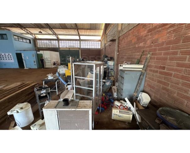 Foto de VALENÇA/BA – Sucata Ferrosa Diversas (Fogões, geladeiras, armários de ferro, diversos mecânica, ventiladores, monitores, CPU’s, macas dentre outros)