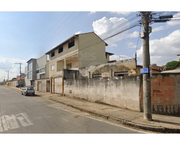 Foto de ITAÚNA/MG — Lote com 390,00m² com 2 casas no bairro Parque Jardim Santanense
