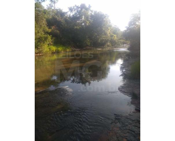Foto de BRASILÂNDIA DE MINAS/MG — Fazenda Cachoeira 303.13.28 hectares (3.031.300m²) 