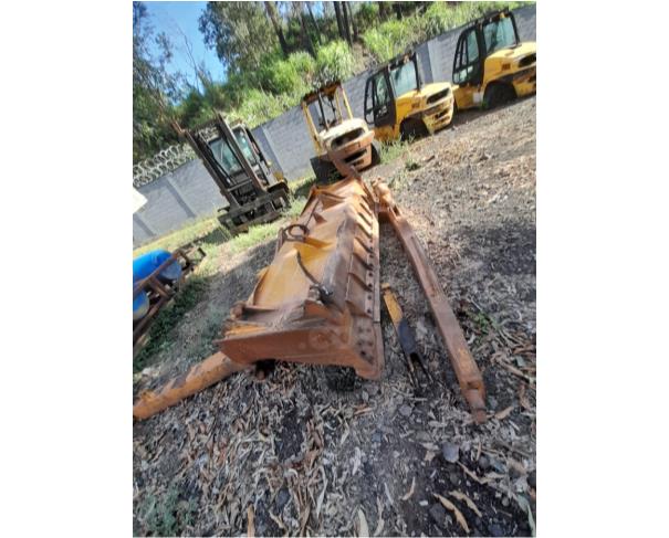 Foto de ITAÚNA MG -TRATOR DE ESTEIRA CAT  D6T XL  ANO 2021  FROTA: TE19  (TEM A LAMINA) 