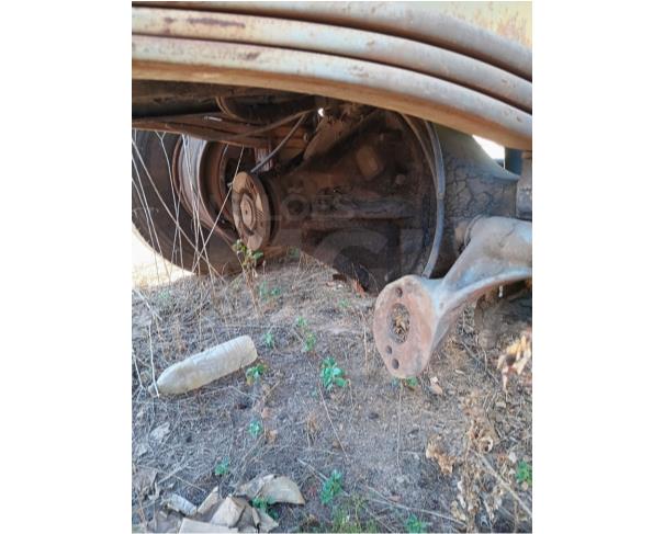 Foto de ITAÚNA MG - BAIXADO - VOLVO NH12380 4X2 2004/2004 (ENCONTRA-SE NO PÁTIO DO COMITENTE)