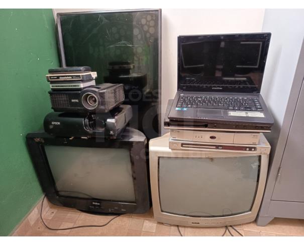 Foto de PEDRA DO ANTA/MG - Sucata de eletrônicos
