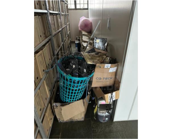 Foto de SALES/SP-  MATERIAIS DE INFORMÁTICA