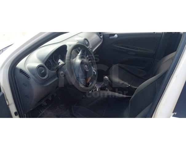 Foto de CAMPOS BELOS/GO - CARRO - VW Novo Gol 1.0, 2013/2014