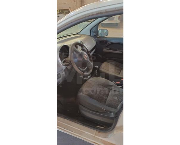 Foto de LIMEIRA/SP - CARRO - Fiat Uno Economy, 2011/2012