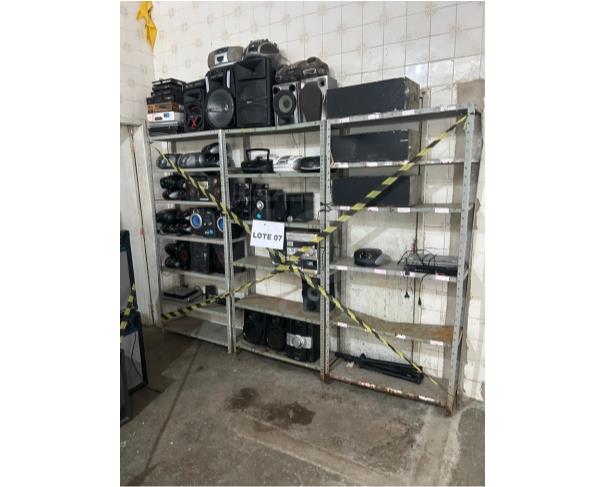 Foto de AMARGOSA/BA - Sucatas de equipamentos de áudio, vídeo e som