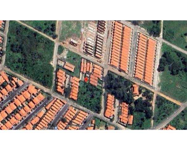 Foto de HORIZONTE/CE — Casa com 2 quartos e 2 Vagas na Garagem no Bairro Vertente