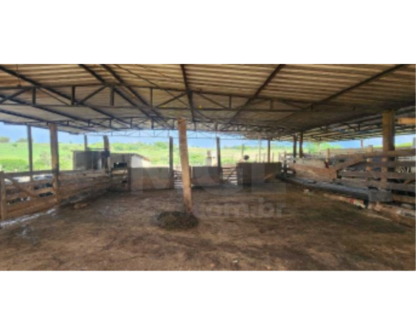 Foto de LUZ/MG – Terreno rural com a área de 16,41,94ha, denominado Fazenda Águas Claras 