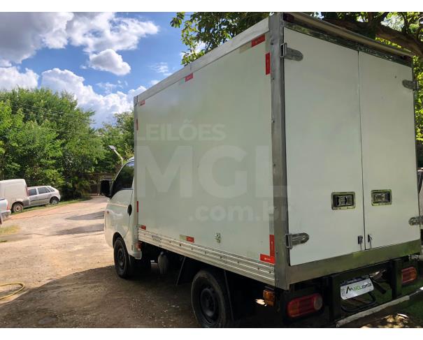 Foto de LOTE 001 - CARGA / CAMINHONETE HYUNDAI/HR HDB - BM 756