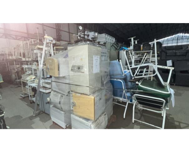 Foto de MANAUS/AM - ARMÁRIO, AMALGAMADOR, APARELHO SONAR, APARELHO DE PROFILAXIA, APARELHO DE ULTRASSOM, AUTOCLAVE, BALANÇAS, BISTURI, BANCO, BIOMBO, BRAÇADEIRA, CADEIRAS, CARRO HOSPITALAR, CENTRÍFUGA, DESTILADOR, COMPRESSOR, CUBA, ESCADA HOSPITALAR ...