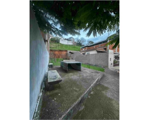 Foto de PIRAPETINGA/MG - Terreno urbano com 687,82m² no Bairro Santa Efigênia