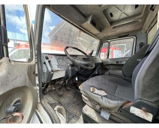 Foto de RIO DAS OSTRAS/RJ - CAMINHÃO C. FECHADA MERCEDES-BENZ MB 710