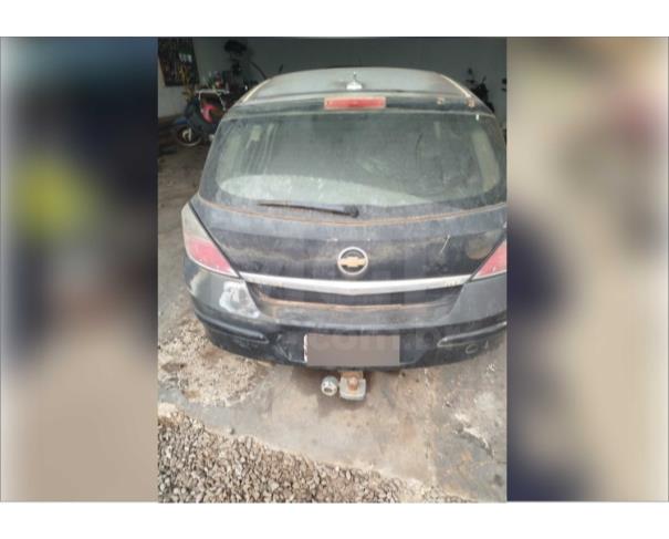Foto de APARECIDA DE GOIÂNIA/GO - CHEVROLET Vectra Hatch 4P GT - CIRCULÁVEL