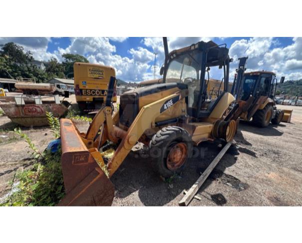 Foto de ITABIRITO/MG - Retroescavadeira Caterpillar 416E