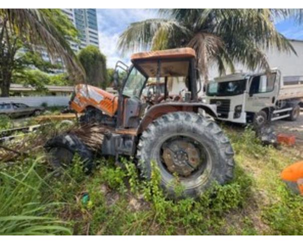 Foto de CAMPO DOS GOYTACAZES/RJ-Trator Agrícola Budny, modelo 1054