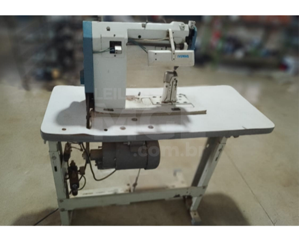 Foto de GUAXUPÉ/MG- Máquina de costura para couros, marca Ivomaq