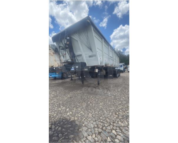 Foto de ITAÚNA/MG- SR RANDON SR BA 2014/2014- BC00107