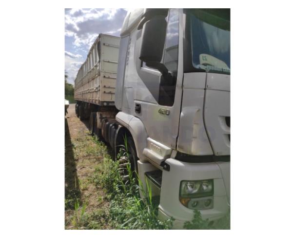 Foto de ARAXÁ/MG - Caminhão IVECO Stralishd 570S42TN - 2007/2008 - CIRCULÁVEL