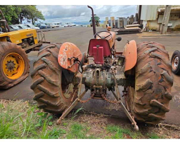 Foto de LONDRINA/PR -  TRATOR AGRÍCOLA 4X2 MARCA MASSEY FERGUSSON MODELO MF 65X