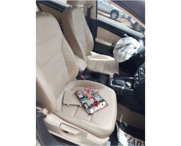 Foto de ITAÚNA/MG-VW JETTA 2.0 2013/2013-  PA00981