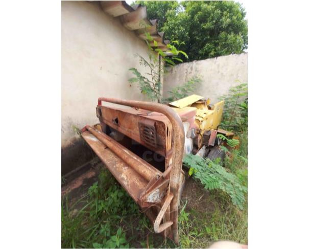 Foto de SANTA CRUZ DO RIO PARDO/SP - Triturador de Galhos; marca Vermeer, modelo BC 1000 XL