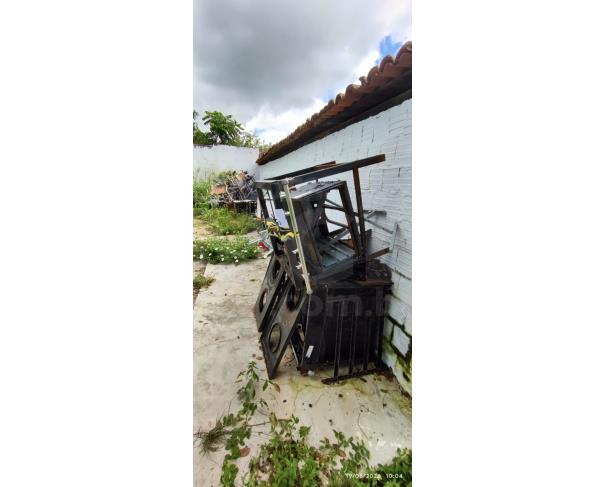 Foto de SENADOR POMPEU/CE - Lote de Mesas, Cadeiras, Carteiras Escolares entre outros