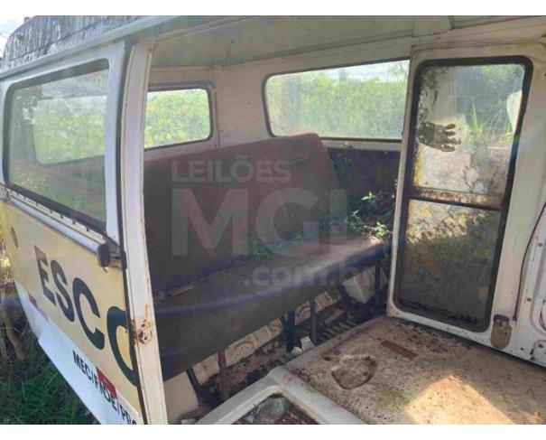 Foto de PARDINHO/SP - Camioneta Volkswagen / Kombi, 2001/2002, GASOLINA 