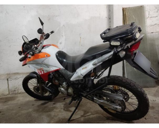 Foto de CARAPICUÍBA/SP-Motocicleta Honda XRE 300