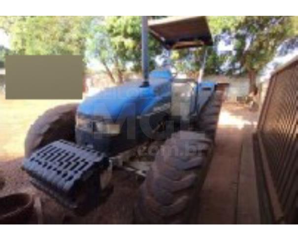 Foto de CRUZÁLIA/SP - TRATOR NEW HOLLAND TL90.