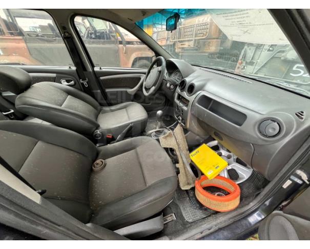 Foto de RIO DE JANEIRO/RJ - VTP AUTOMÓVEL EMP GE LOGAN 1.6 DYN 05PSG 4X2 RENAULT 2010