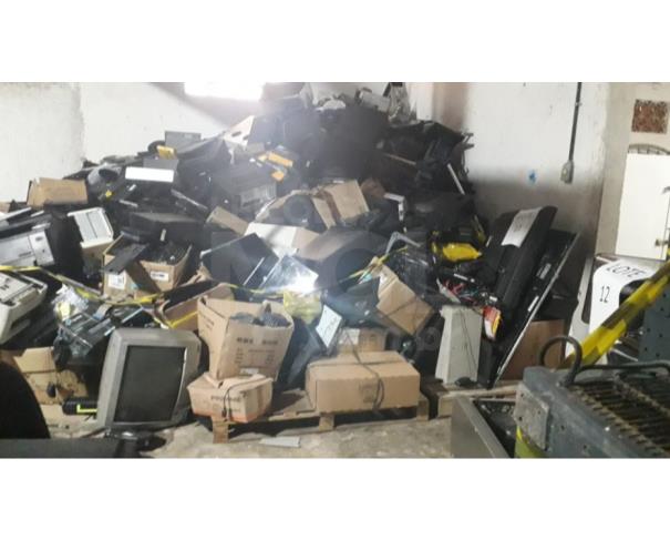 Foto de CARAPICUÍBA/SP-Eletrônicos e informática diversos. 