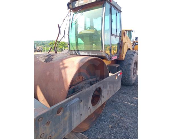 Foto de ITAÚNA/MG-ROLO COMPACTADOR – COMBAT CB250 2008