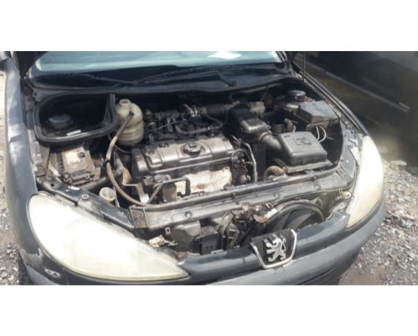 Foto de ITAÚNA/MG - PEUGEOT 206 PASSION