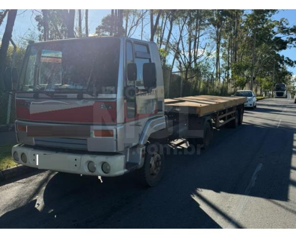 Foto de BELO HORIZONTE/MG  CONJUNTO FORD CARGO 816 RODOMOURA - CAVALO TRATOR COM A PRANCHA 02 EIXOS