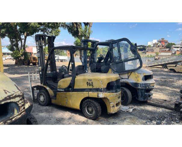 Foto de ITAÚNA MG  -  EMPILHADEIRA YALE - MODELO GDP120VX CAPACIDADE 4,5 TONS - ANO 2011/2011 - HS 8.376 -  PA7223