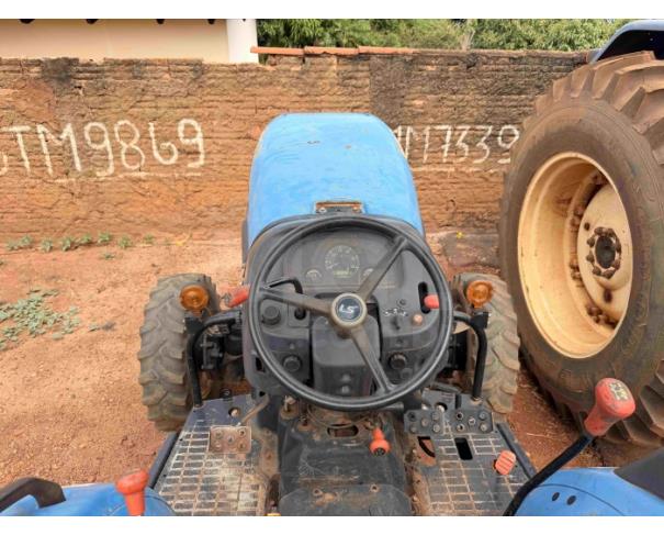 Foto de TIROS/MG - Trator Agrícola LS Tractor, modelo R50R, tração 4x4