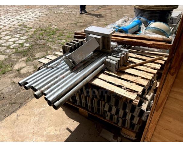 Foto de LAVRAS/MG - MATERIAIS DE METAL