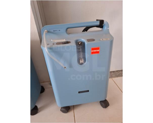 Foto de NATÉRCIA/MG -  Equipamentos médico-hospitalares e de fisioterapia (aparelho de ultrassom terapêutico HTM Sonic Compact 1-3 MHz e concentradores de oxigênio Respironics EverFlo/OPI Millennium).