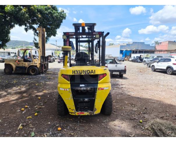 Foto de EMPILHADEIRA HYNDAI 40D-9K CAP. 4.000 KG 2016/2016 - PA12675
