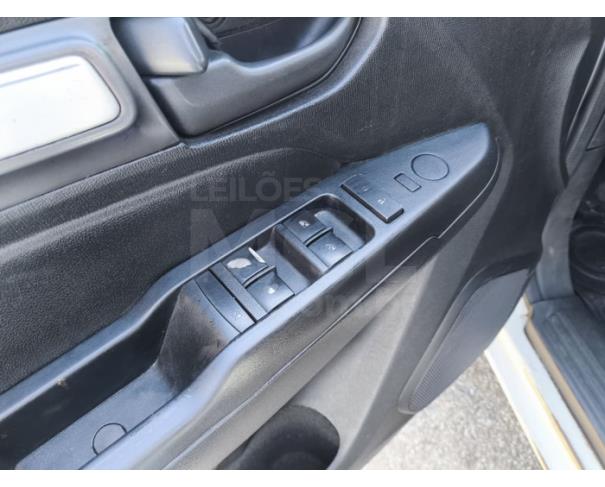 Foto de ITAÚNA/MG-CHEVROLET S10 LS DD4 2020/2021- PA13404