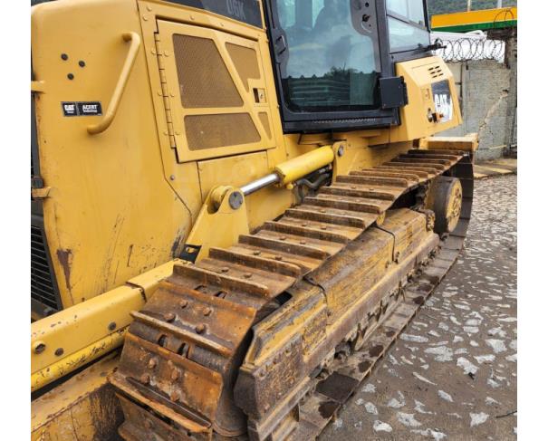 Foto de TRATOR DE ESTEIRAS CATERPILLAR  D6K ANO 2011  HORÍMETRO 7.560