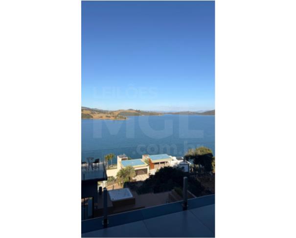 Foto de CAPITÓLIO/MG- CASA DE ALTO PADRÃO EM ESCARPAS DO LAGO (IMOVEL DESOCUPADO) 