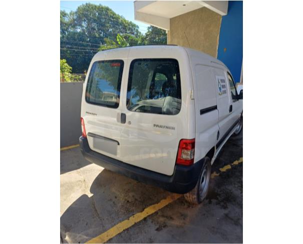 Foto de APIACÁ/ES-Peugeot Partner 1.6 2021/2022