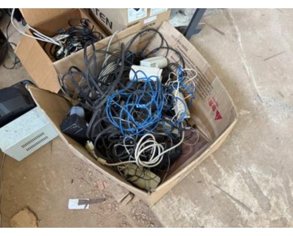 Foto de CAMPO DOS GOYTACAZES/RJ-Eletrônicos, informática (CPUS, monitores, estabilizadores, teclados, impressoras, ares condicionados, televisores, impressoras).