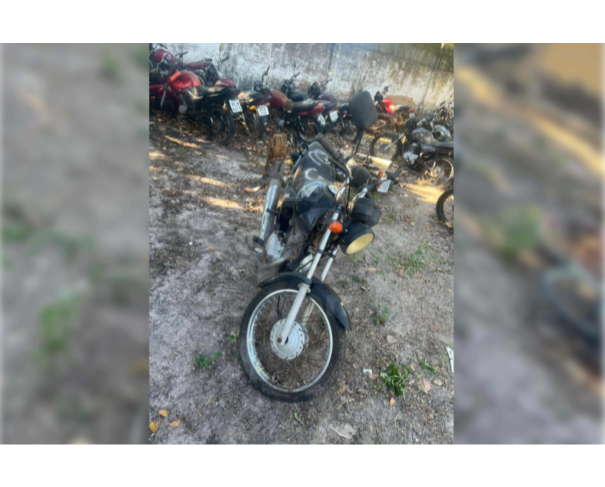 Foto de ARAGUAPAZ/GO - Motocicleta HONDA CG150 Fan ESDI - PARA RETIRADA DE PEÇAS  - MOTOR INSERVÍVEL 