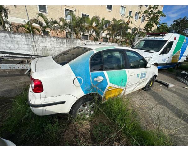 Foto de RIO DAS OSTRAS/RJ - VW POLO SEDAN 2.0 COMFOR