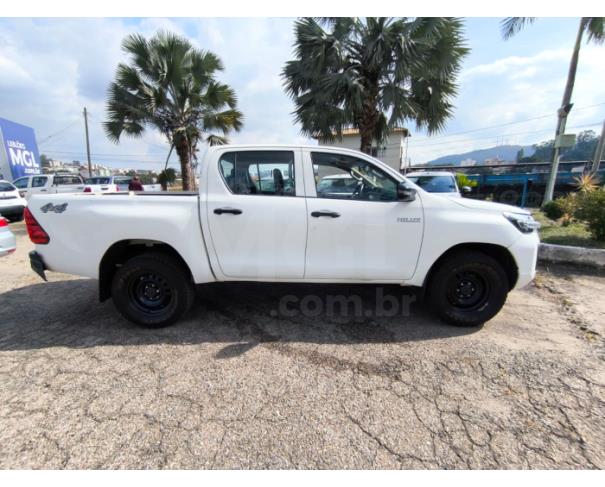 Foto de ITAÚNA/MG- TOYOTA HILUX CDLOWM4FD 2023/2024-PA13223