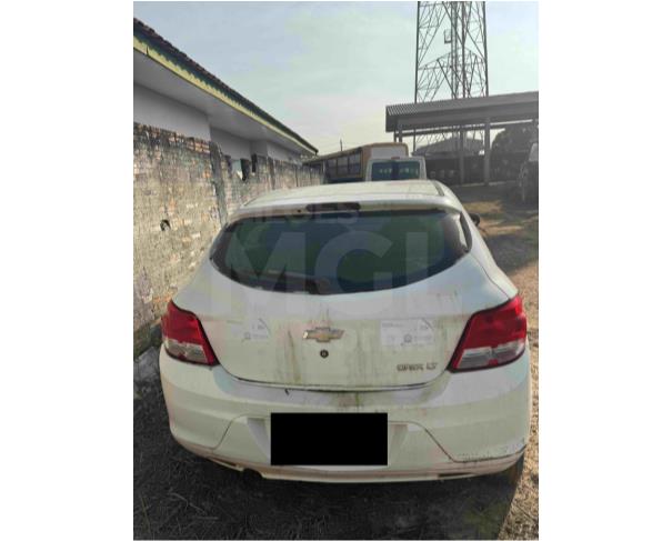 Foto de TEIXEIRÓPOLIS/GO - Chevrolet Onix 1.0MT LT, 2015/2015, FLEX, BRANCA 