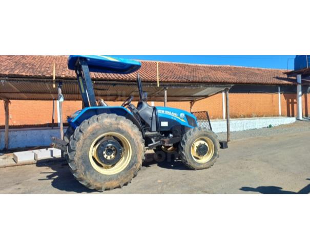 Foto de ALTO RIO DOCE/MG - Trator New Holland TL75E