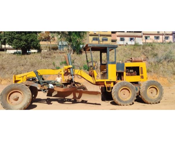 Foto de MURIAÉ  MG PATROL HUBERWACO 130 - ANO APARENTE 1984